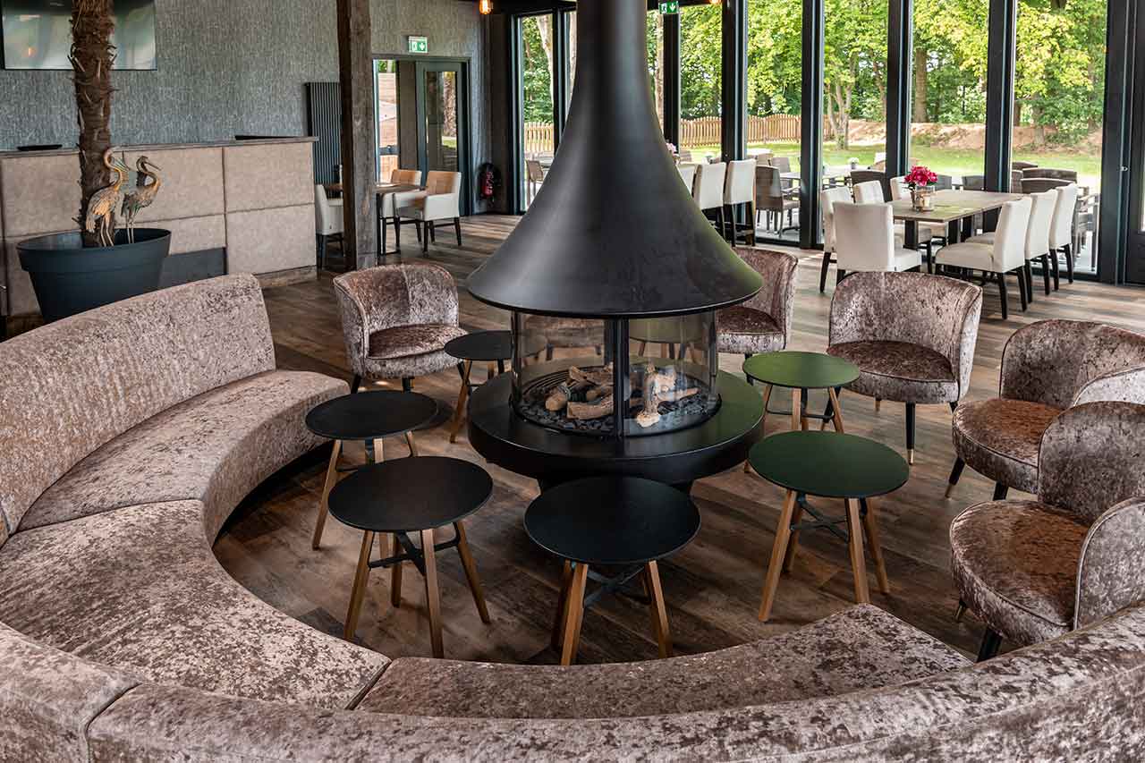 Restaurantstoelen opnieuw bekleden of vervangen